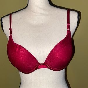 Vanity fair size 34B “Add a Cup” bra~ Like New!